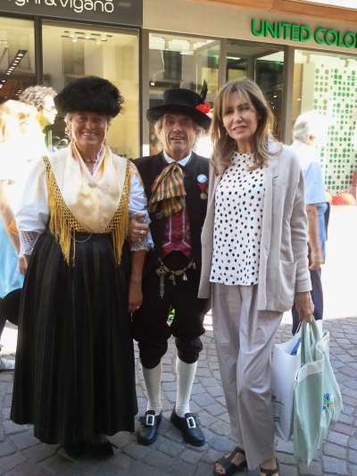 media/k2/galleries/3805/thumbs/Principessa_Maria_Pia_Ruspoli_Sforza_e_Elsa_Zardini__Presidente_Ulda__con_Claudio_Zanettin_-_Festa_Bande_2016.jpg