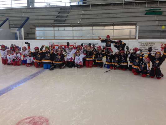 media/k2/galleries/4589/thumbs/turnier_hockey-corvara.jpg