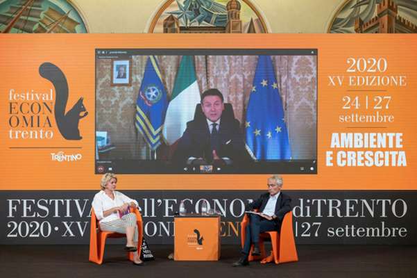 Al Festival de l’Economia à tout pèrt en video conferenza ence l president del Consei Giuseppe Conte.
