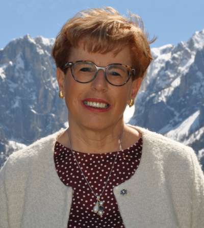 Cristina Donei presidenta de la Sociazion Fitacartieres de Fascia.
