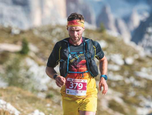 Luca Pescollderungg ie ruvà segondo pra la garejeda plu longia dla "Delicious Trail Dolomiti" a Cortina d'Ampëz, sautan i 43 km te 4:40:22. 
