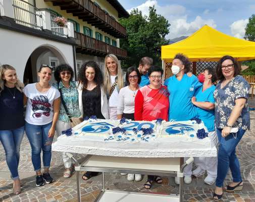 Componentes del staff de la Cèsa de Paussa de Fascia a la festa per i 20 egn.
