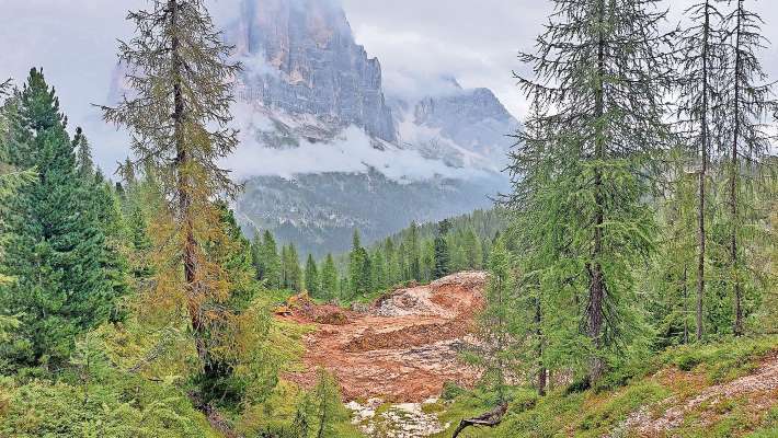 I é drio a jaà in Potor, da fei un lago, par dorà r’aga da sbarà gnee pestizo, su ra pistes de Naerou.
