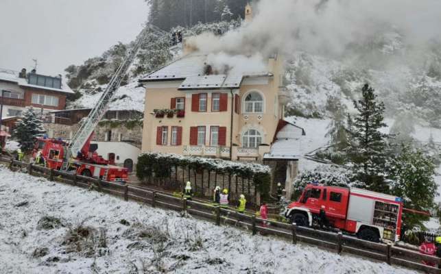 Tl sotët de na cësa te Sëlva iel stat n meldefuech inier domesdì. (Foto: FF Sëlva)
