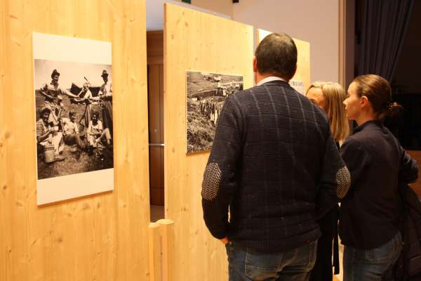 Les fotografies á descedé recorc y á porté ala racoiüda de testemonianzes. foto:mo
