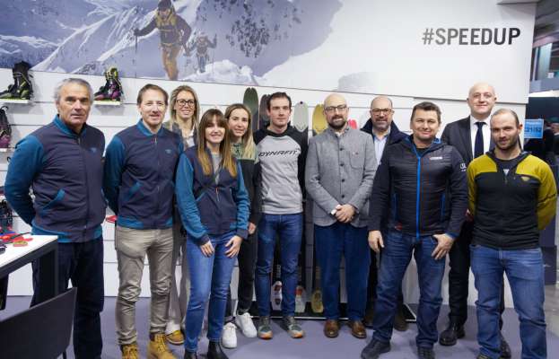 Organisadores e raprejentanc istituzionèi a la conferenza stampa (foto Pegasomedia)
