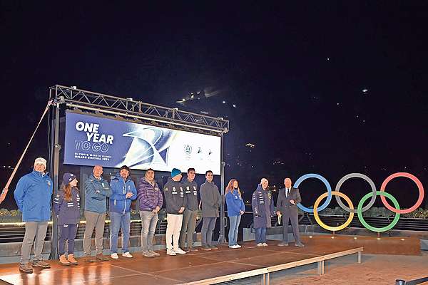 Anpezo in festa, un an ignante de i Śoghe 2026. Sul palco alcuante de chi śoen che i podarà aé un vantaśo dal sport.
