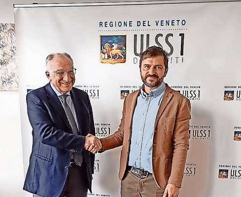 media/k2/galleries/29514/thumbs/dotor_francione_primar_servisc_veterinar_uls_dolomiti_foliet_web.jpg