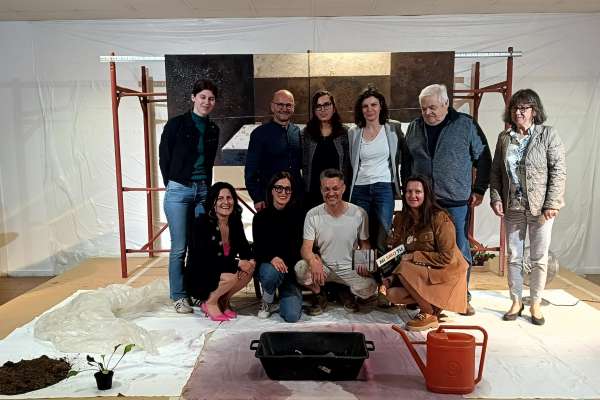media/k2/galleries/29681/thumbs/UTERES_grop_ladins_slovens.jpg