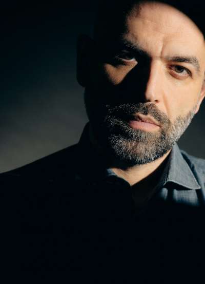 media/k2/galleries/29871/thumbs/Roberto_Saviano_foto_Sara_Sabatino.jpg